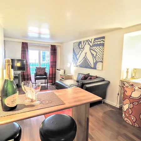 Apartment Louvre Bourbon Chicsuites Paris